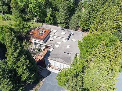 1st image of 9 Valley Oak St