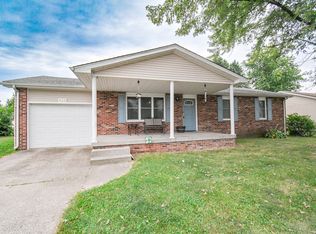 428 N Jackson Park Dr, Seymour, IN 47274