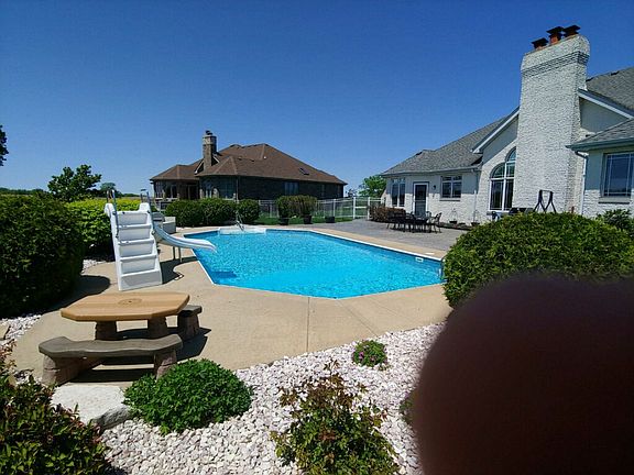 3rd image of 14301 W James Ln