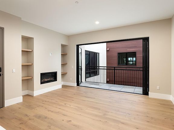 3rd image of 389 1st St #32