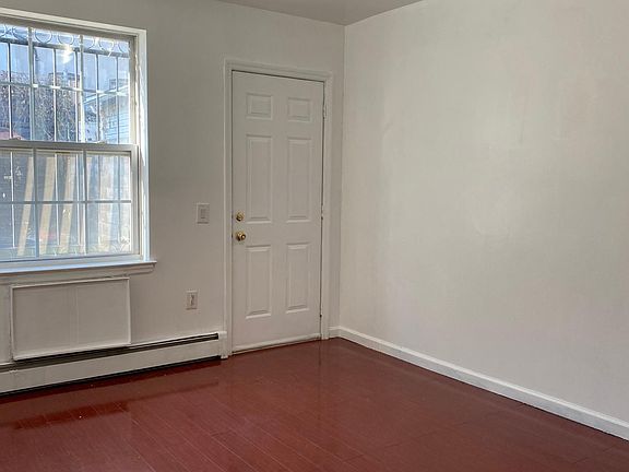 4th image of 1423 Vyse Ave APT 1