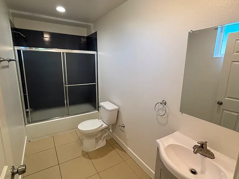 3910 Halldale Ave — Photo 7