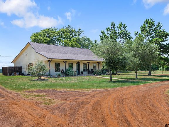 4th image of 384 County Road 1875