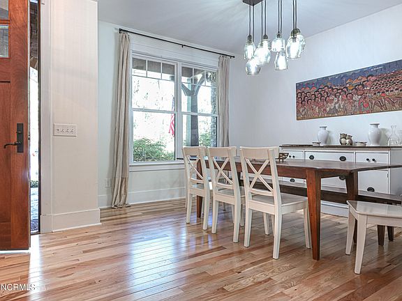 4th image of 7 Woodhaven Court