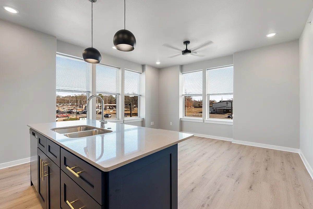 Building Photo - Centerstone Market + Lofts