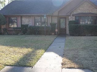 7207 Bayou Forest Dr, Houston, TX 77088