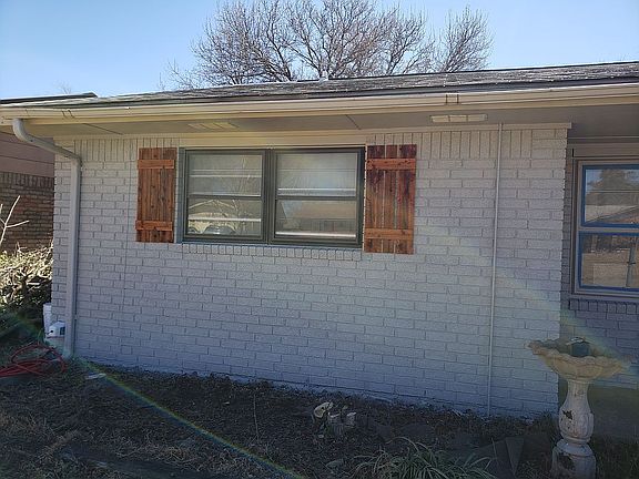 3rd image of 2501 N Star Dr