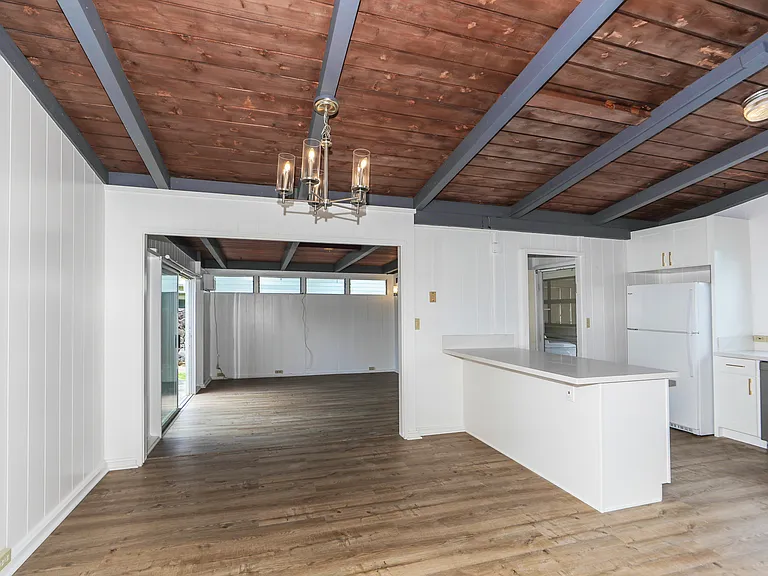 613 Papalani St — Photo 8