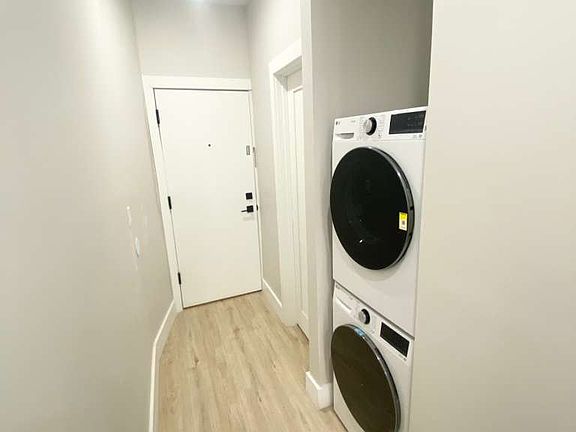 3rd image of 330 50th St #U44