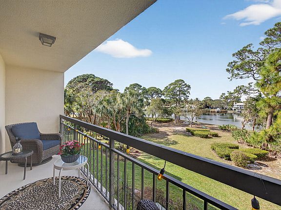 3rd image of 1901 MARINA ISLE Way #304