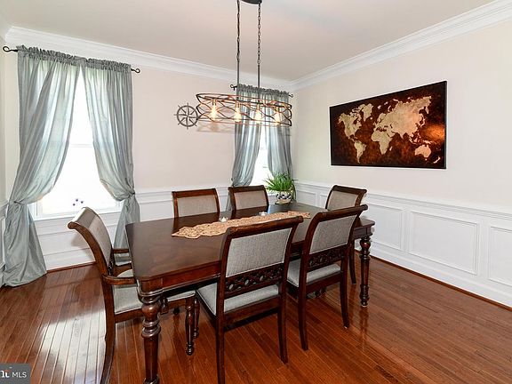 3rd image of 23555 Lilliflora Dr