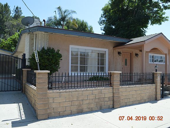 2nd image of 22848 Burbank Blvd