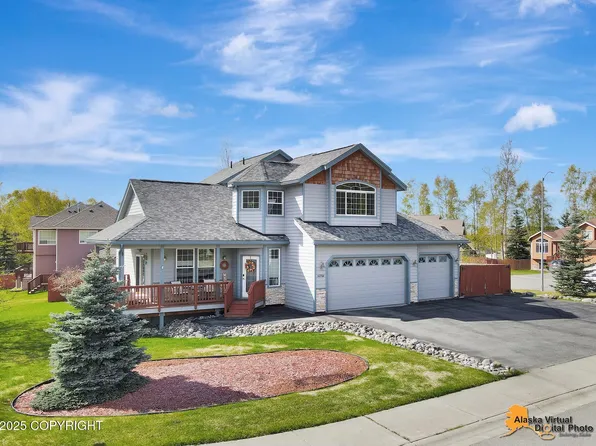 10700 Briggs Cache Cir, Eagle River, AK 99577