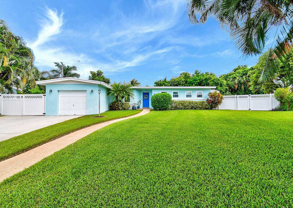 1st image of 408 Gull Ct