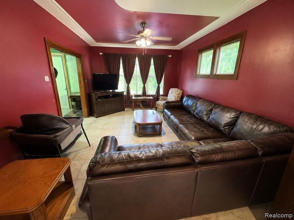 149 S Gates St, photo 5