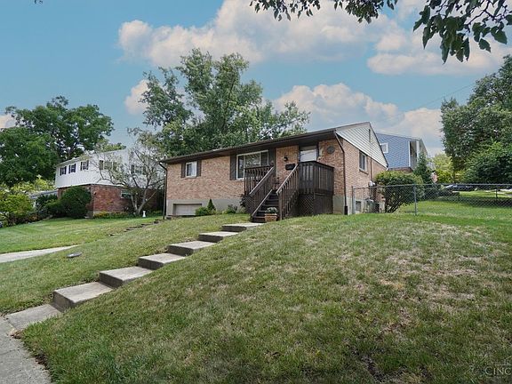 2nd image of 3589 Grandview Ave