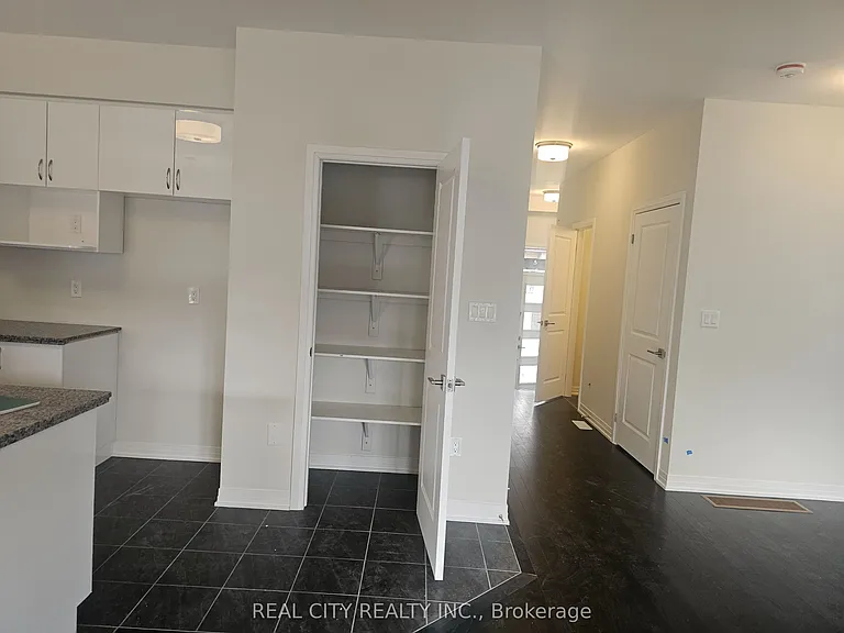 3063 Sandy Acres Ave — Photo 10