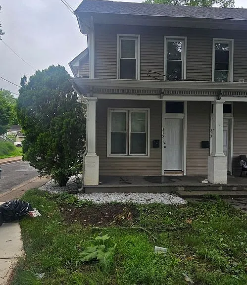 313-315 S Courtland St — Photo 2