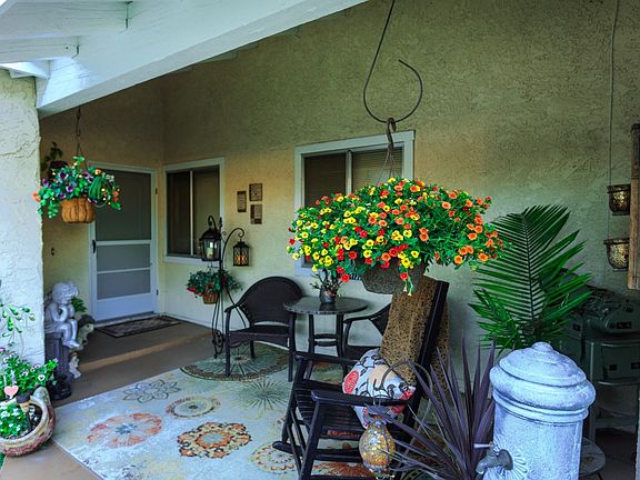 2nd image of 25743 Pajarito Ct