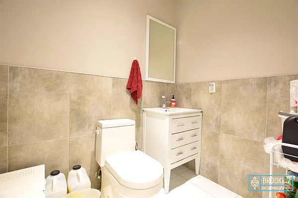 Rented by null | media 41