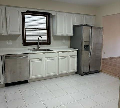 4th image of 260 Broadway #4
