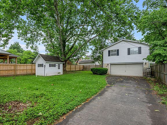 5th image of 131 Louisiana Ave