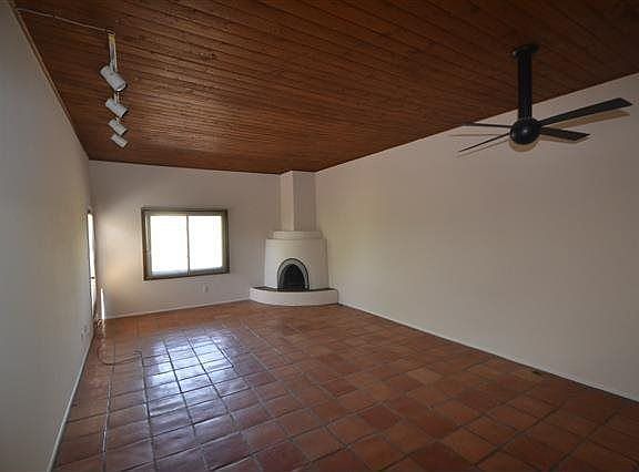 2nd image of 2941 Plaza Blanca