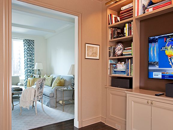 4th image of 116 E 63rd St APT 8D