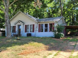 710 W 1st St, Hughes Springs, TX 75656