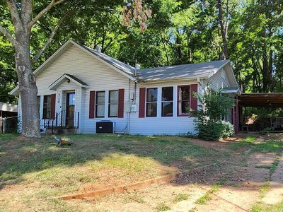 710 W 1st St, Hughes Springs, TX, 75656