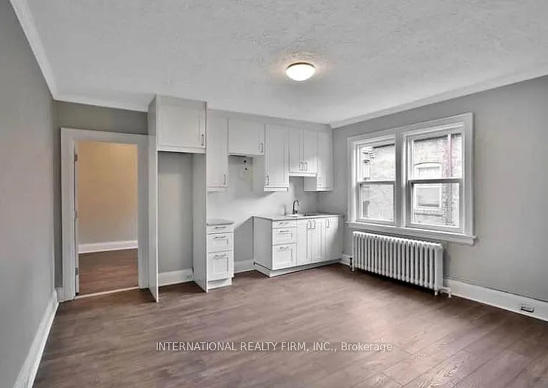 1094 College St #2 — Photo 16