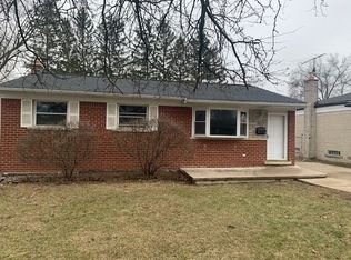32359 Pierce St, Garden City, MI 48135