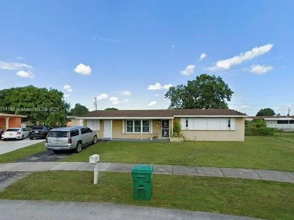 4511 NW 174th Dr, Miami Gardens, FL 33055