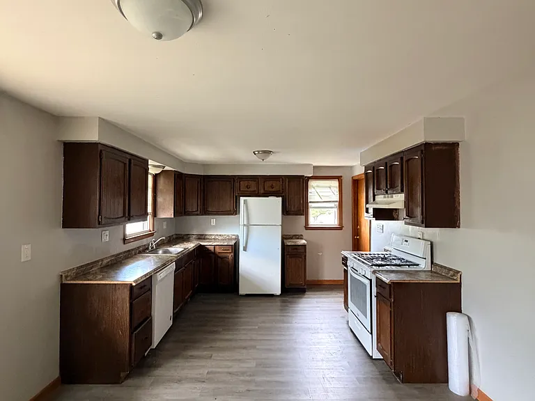 127 Warner St #2-0 — Photo 4