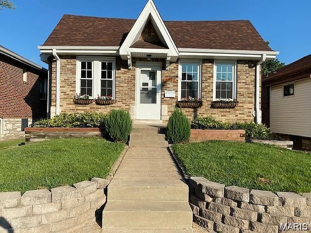 1st image of 6805 Parkwood Pl