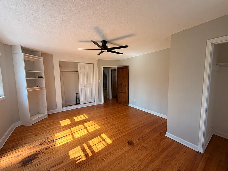 554 Greenvale Dr — Photo 39