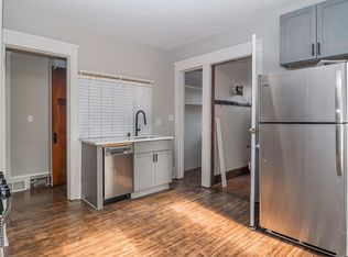 2184 N 51st St, Milwaukee, WI 53208