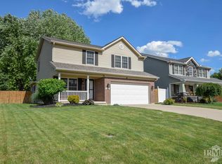 212 S Ivy Wood Dr, Muncie, IN 47304