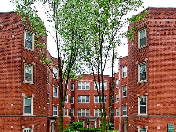 5th image of 123-129 N Humphrey Ave #123-2W