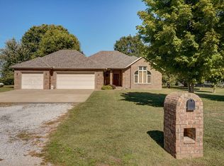 1107 Laura Drive, Nixa, MO 65714