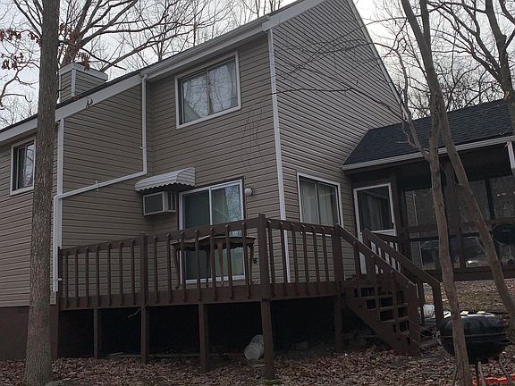 3rd image of 161 Saint Andrews Dr