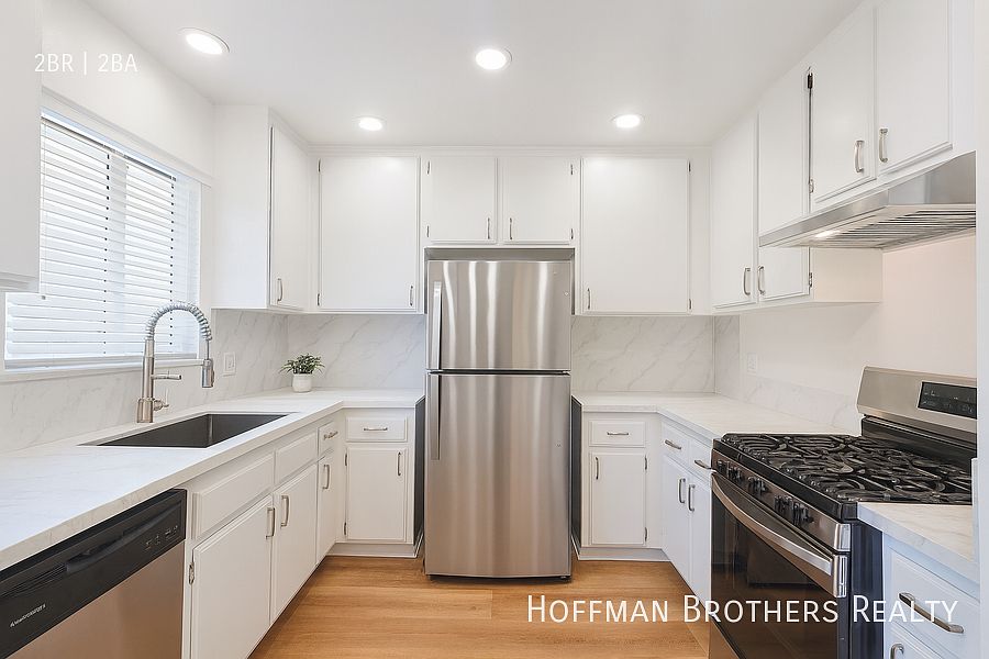 1st image of 430 Gaviota Ave APT 201