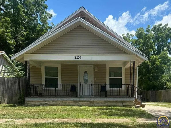 224 S Merchant St, Emporia, KS 66801