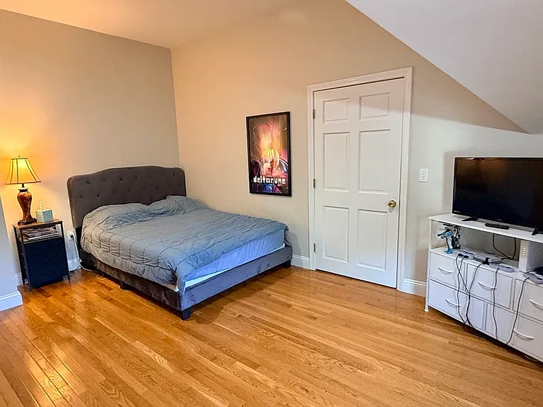 55 Monument St #2 — Photo 15