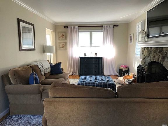 2nd image of 79 Bayview Ave