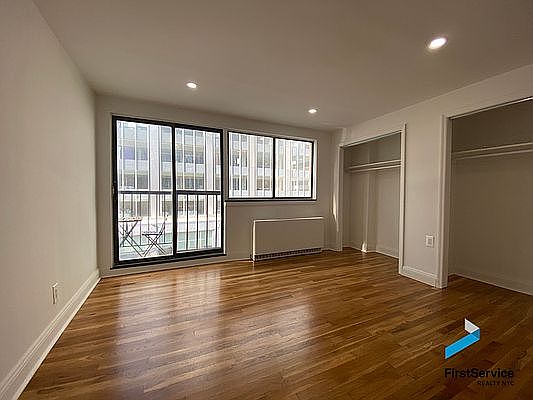 4th image of 123 E 54th St APT 8F