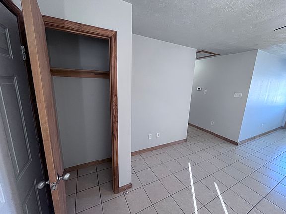 3rd image of 65 Marie Ln