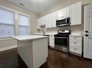 2134 W 18th St #2R, Chicago, IL 60608
