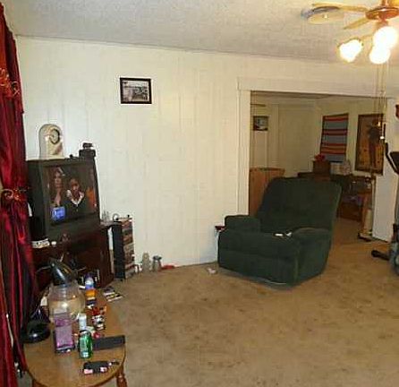 4th image of 406 Kelly Ct