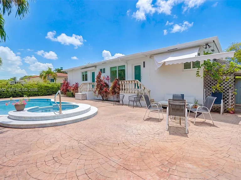 2131 SW 82nd Pl — Photo 22